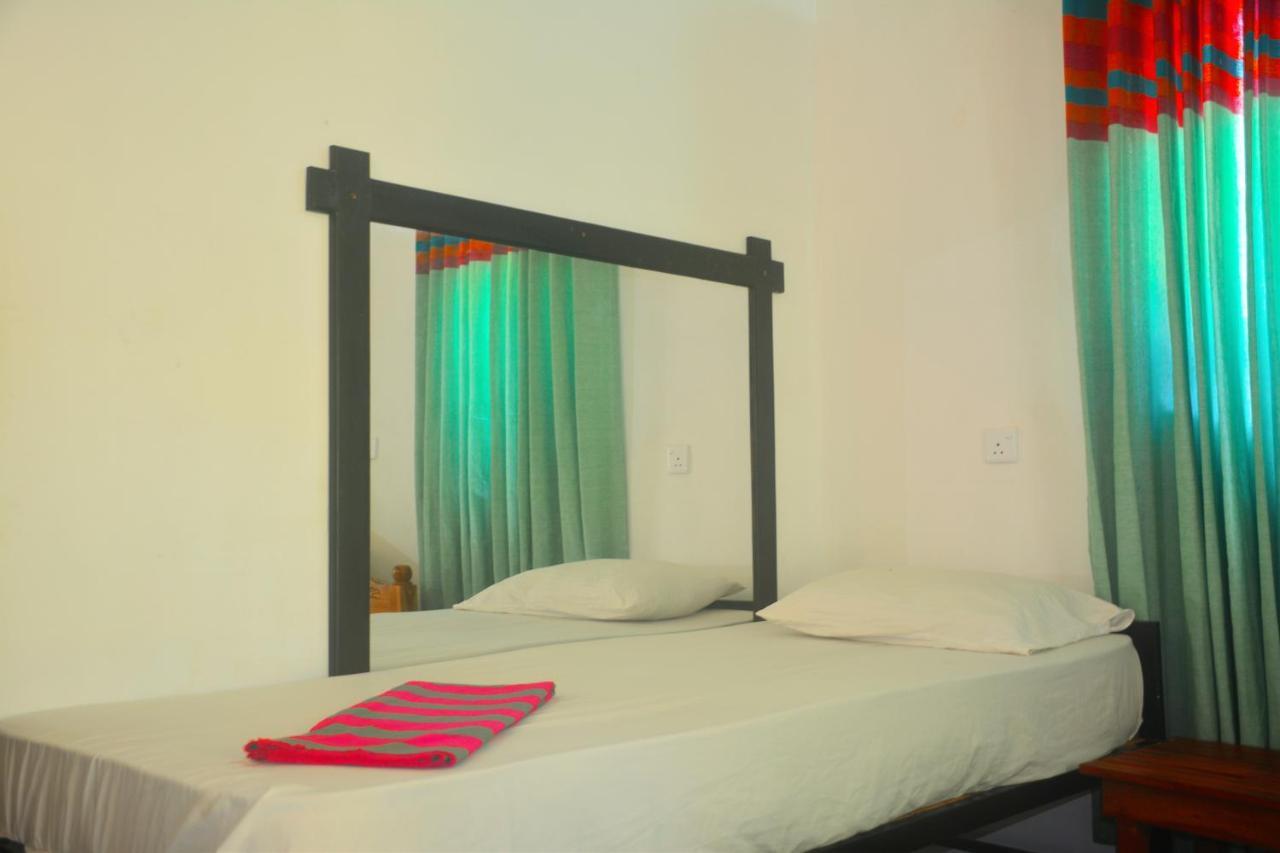 Hideaway Homestay Хабарана Екстер'єр фото